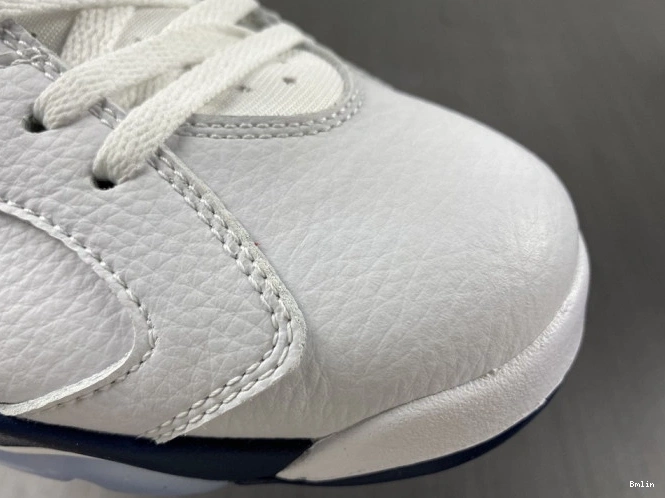 Bmlin CT8529-141 Navy (2022) Jordan Retro 6 Midnight 0812